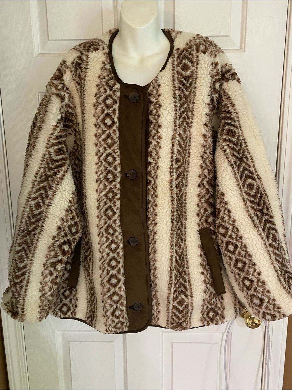 Old Navy Cream and Brown Fleece Button-Up Coat Size 4X